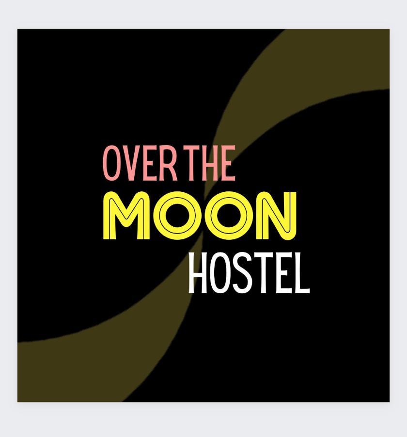 Over The Moon Hostel 会晒 外观 照片